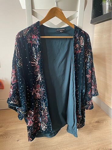 s Beden Kadife pul detaylı kimono
