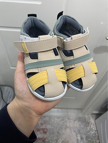 Lc wakiki unısex bebek sandalet