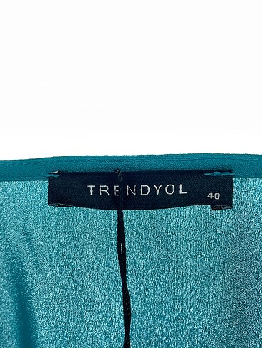 40 Beden mavi Renk Trendyol & Milla Bluz %70 İndirimli.