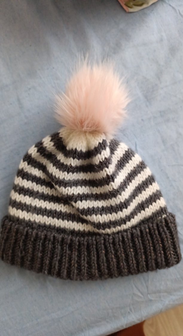 Kadın Gri Çizgili Ponponlu Örgü Bere - Görsel 4