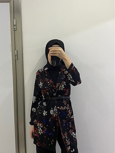 çiçek desenli blazer ceket (düğmeli)