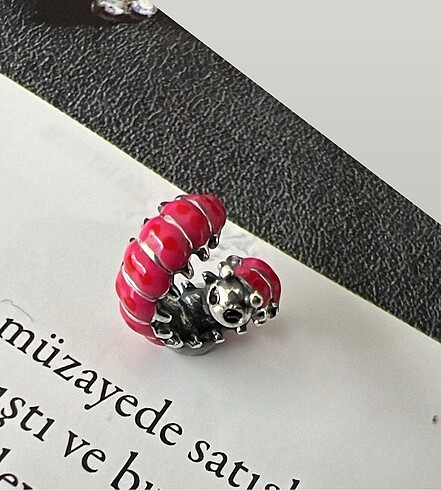 Tırtıl Charm