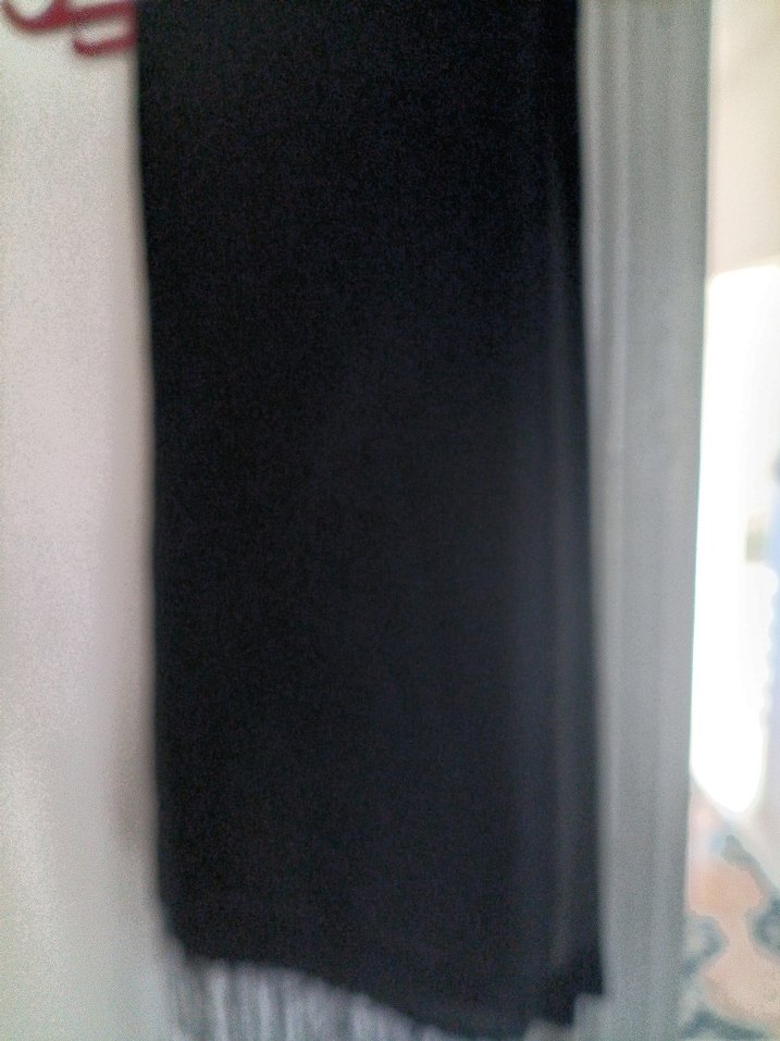 Saten Görünümlü Siyah şal - Görsel 2