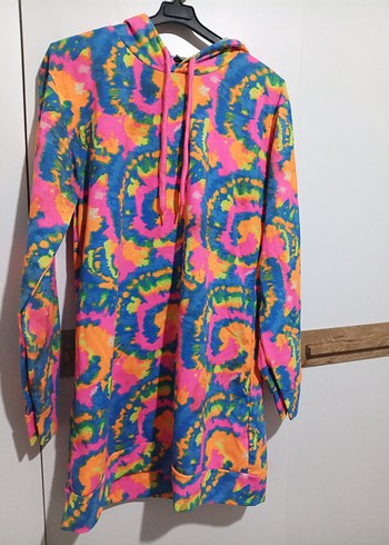 LC Waikiki Canli Renkli Kapusonlu Uzun Sweatshirt