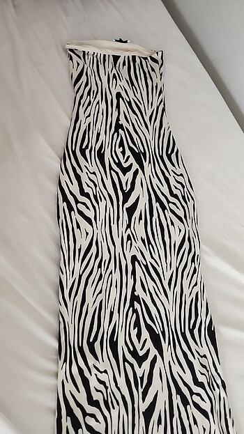 Bershka ZEBRA DESENLİ BERSHKA STRAPLEZ ELBISE 
