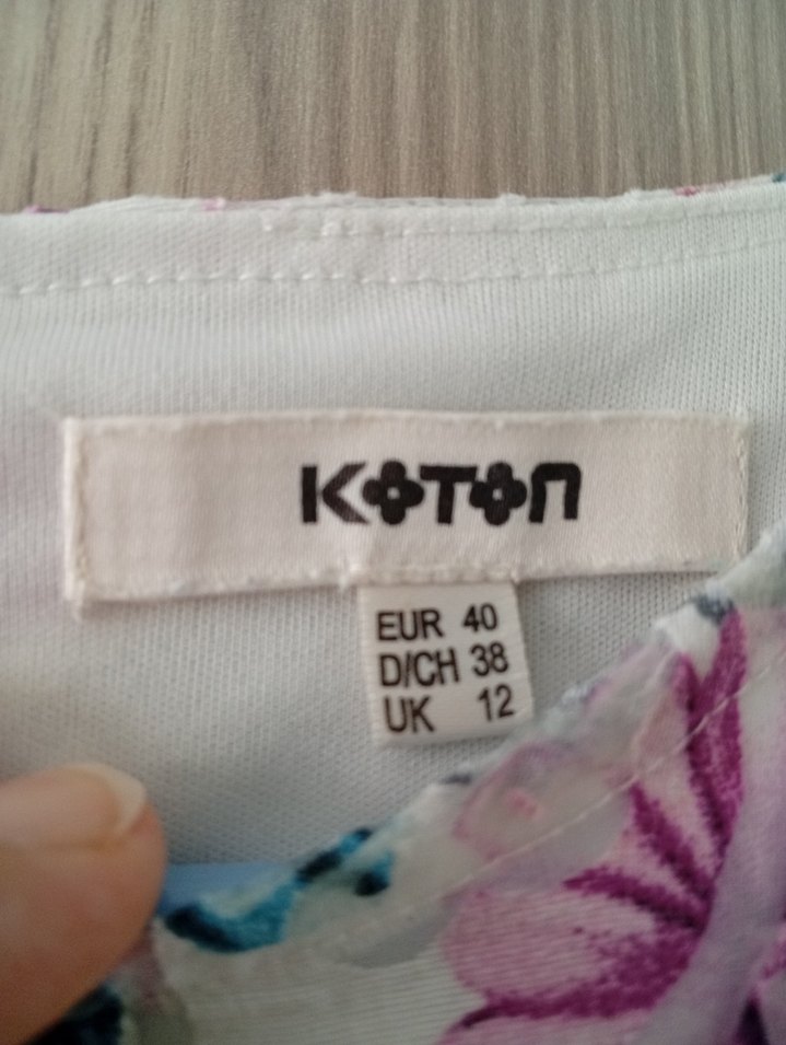 Çiçek Desenli Dantel Detaylı Midi Elbise - Görsel 5