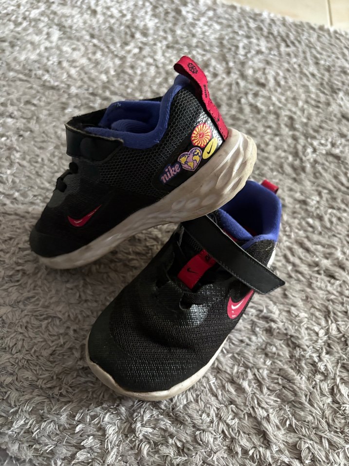 Çok Renkli Bağcıksız Spor Ayakkabı - Görsel 2