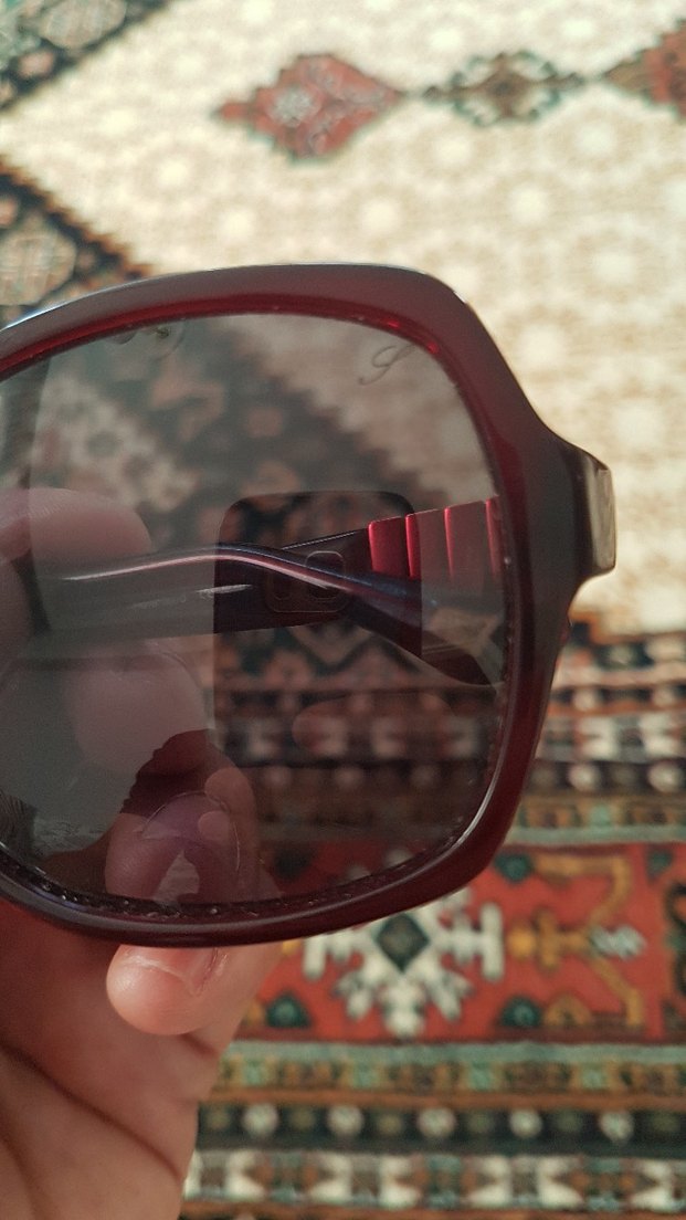 Koyu Kırmızı Tokalı Kadın Gözlüğü - Görsel 3