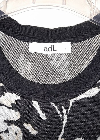 Dantel Detaylı Siyah Çiçekli Uzun Elbise - Görsel 4