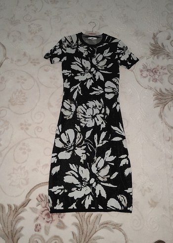 Dantel Detaylı Siyah Çiçekli Uzun Elbise - Görsel 7