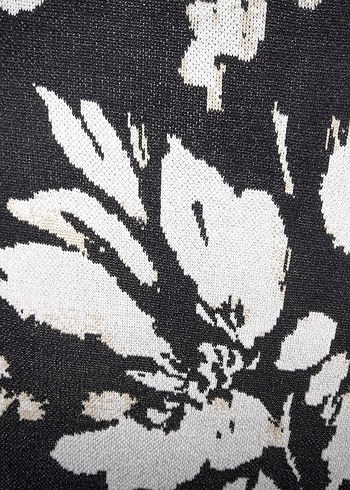 Dantel Detaylı Siyah Çiçekli Uzun Elbise - Görsel 5