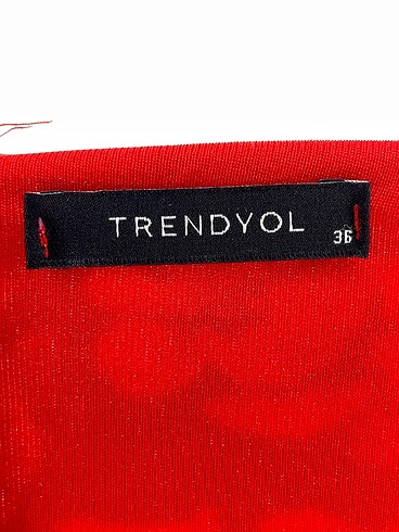 36 Beden çeşitli Renk Trendyol & Milla Kısa Elbise %70 İndirimli.
