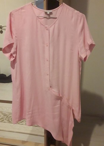 Düğmeli Pudra Pembe V Yaka Kadın Bluz