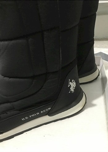U.S. Polo Assn. Siyah Kadın Bot Velcro açıklamayı okuyunuz. - Görsel 3