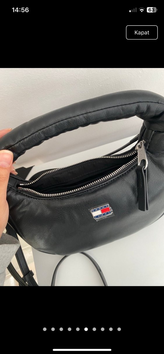 Tommy Hilfiger Mini Siyah Deri Hobo Çanta - Görsel 3
