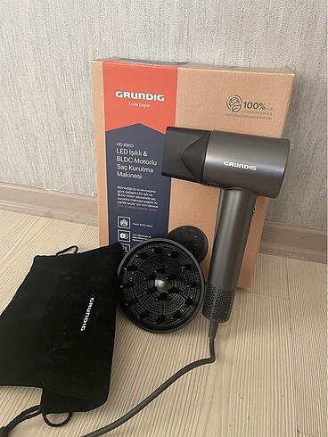 Grundig 8460 saç kurutma makinesi