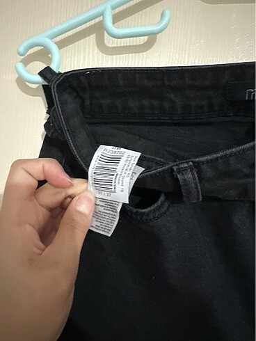 27 Beden siyah Renk MAVİ JEANS