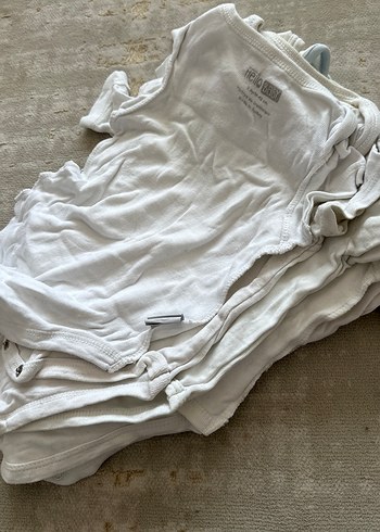 Bebek Erkek Beyaz Keten Hastane Kıyafeti - Görsel 2