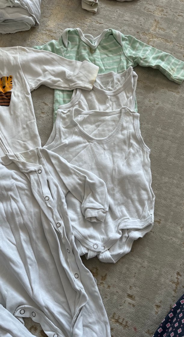 Uzun Kollu Beyaz Bebek Hastane Tulumu - Görsel 2