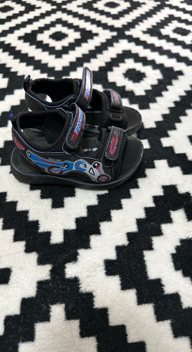 Siyah Ekose Desenli Erkek Çocuk Sandalet - Görsel 2