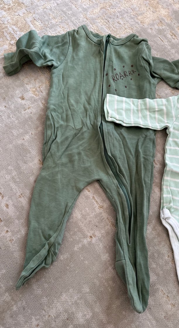 Uzun Kollu Yeşil Bebek Hastane Tulumu - Görsel 2