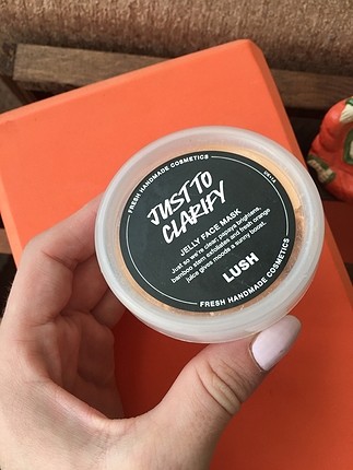 Lush Just To Clarify Peeling