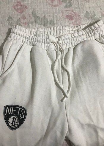 Beyaz Baskılı Rahat Kesim Kadın Eşofman Altı - Görsel 3