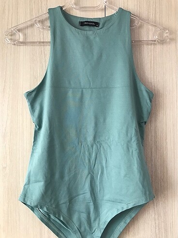 Trendyol Halter yaka çıtçıtlı body