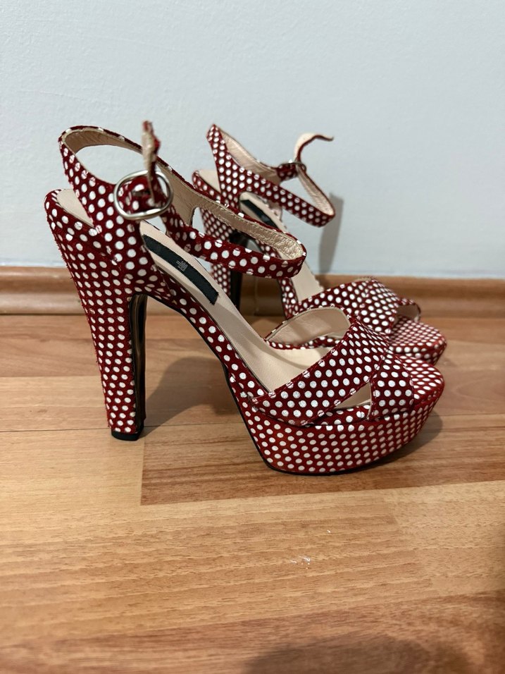 Elle Kırmızı Puantiyeli Platform Topuklu Ayakkabı - Görsel 2