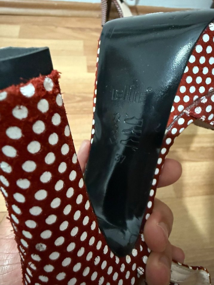 Elle Kırmızı Puantiyeli Platform Topuklu Ayakkabı - Görsel 3