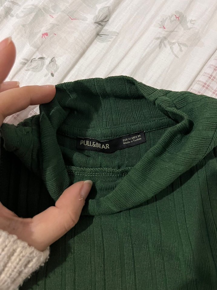 Yeşil Örme Kolsuz Boğazlı Crop Top - Görsel 2