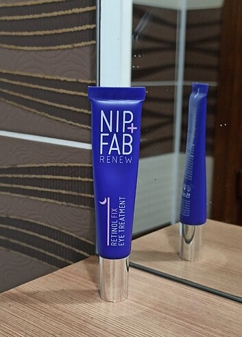 Nip fab retinol içerikli göz kremi 