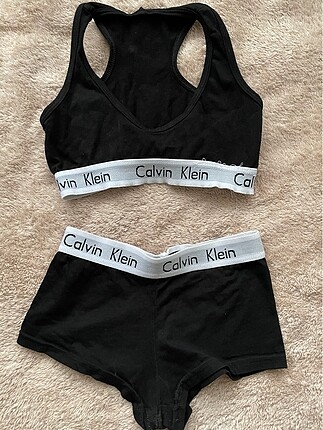 Calvin Klein Takım üst
