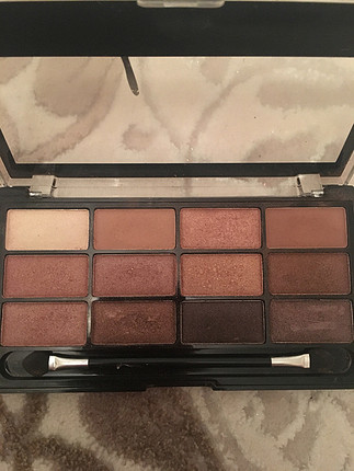 Maybelline 12li far paleti
