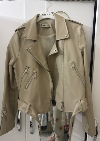 Bej Kemerli Kadın Deri Ceket - Görsel 3