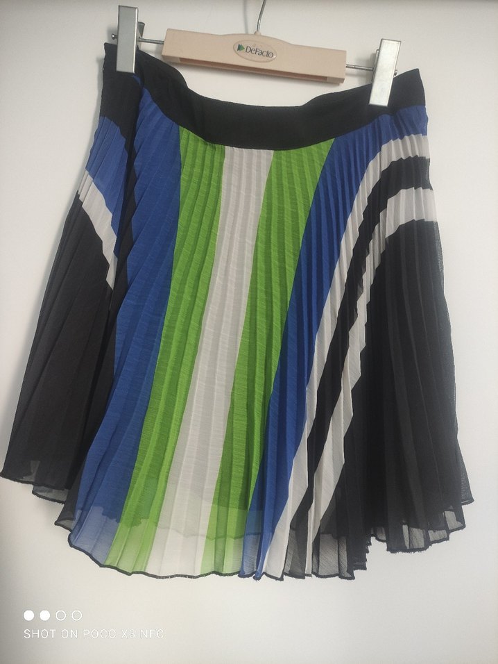 Çizgili Pilili Mini  Etek - Görsel 3