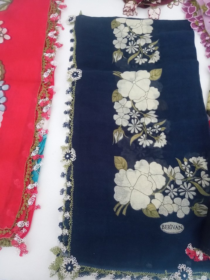 Dantel Detaylı Mavi Vintage Kadın Fular - Görsel 2