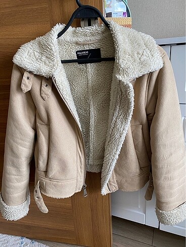 Pull and Bear Pull and Bear