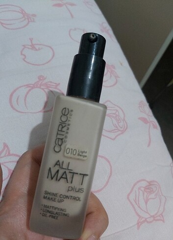 Catrice Catrice All matt plus kalıcı Fondoten