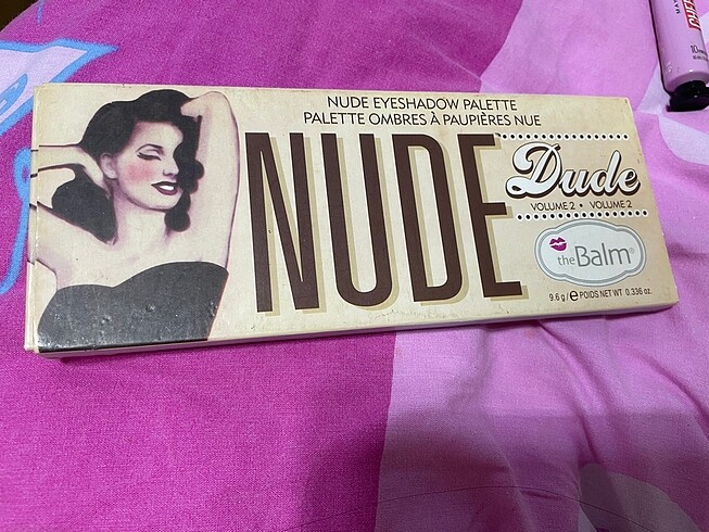 The Balm The balm nude dude far paleti