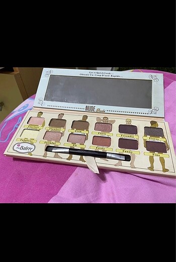 The balm nude dude far paleti