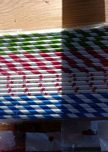 Renkli Desenli Parti Pipetleri - Görsel 2