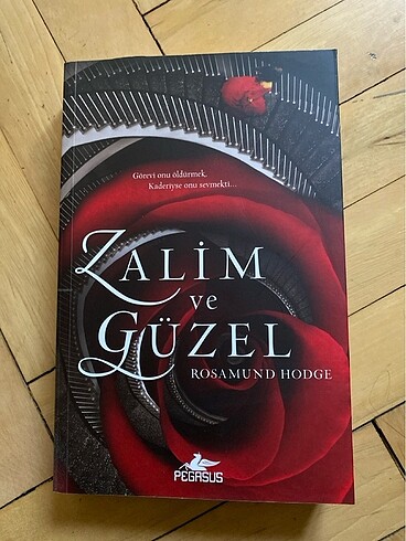 Zalim ve güzel rosamund hodge