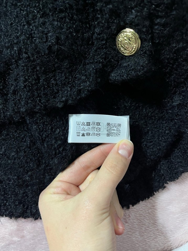 Düğmeli Siyah Kadın Kaban - Görsel 4