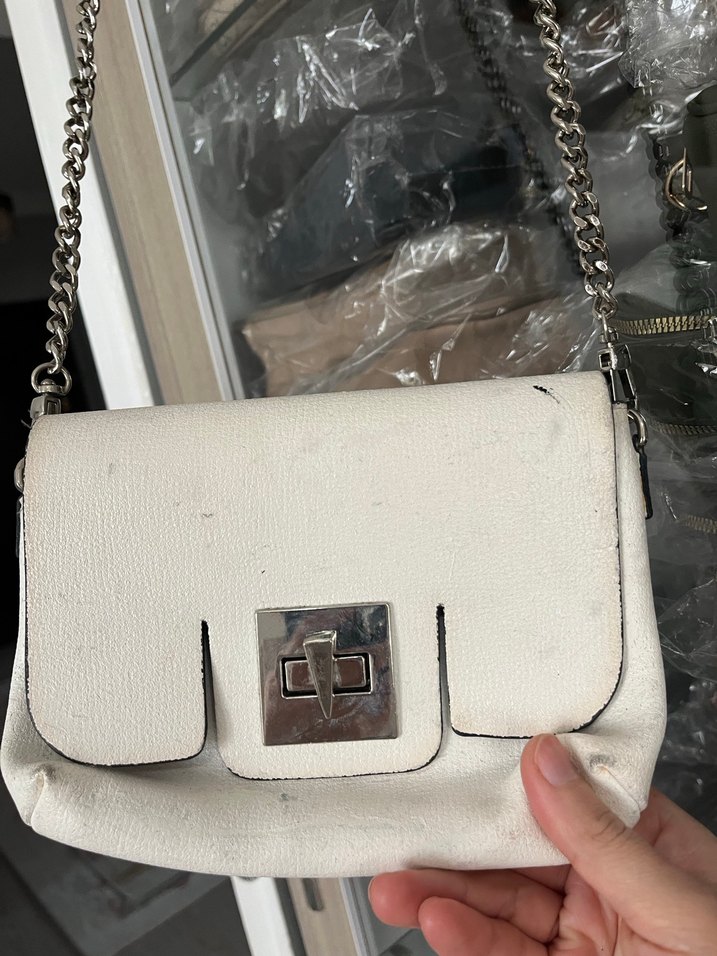 Beyaz Zincir Detaylı Deri Kadın Çanta - Görsel 5