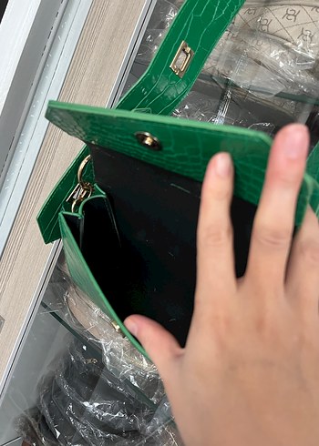 Yeşil Parlak Deri Kadın Omuz Çantası - Görsel 6