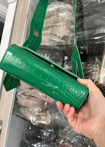 Yeşil Parlak Deri Kadın Omuz Çantası - Görsel 4