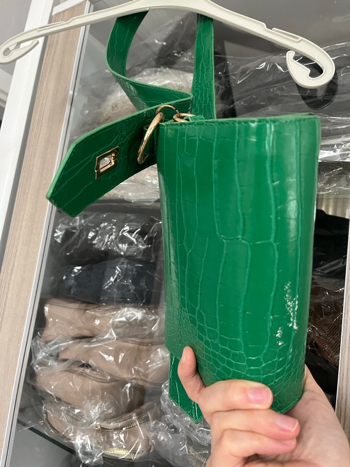 Yeşil Parlak Deri Kadın Omuz Çantası - Görsel 5