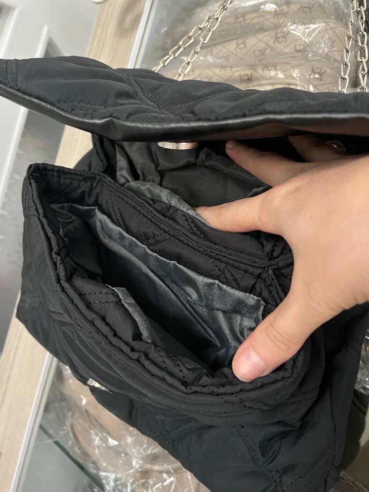 Zincir Detaylı Siyah Kadın Çanta - Görsel 3