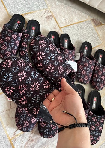 Kahverengi Bağlama Desenli Kadın Ev Terliği - Görsel 3